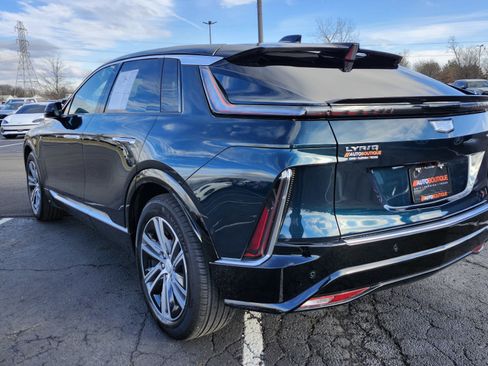 Used 2024 Cadillac Lyriq Luxury image 17