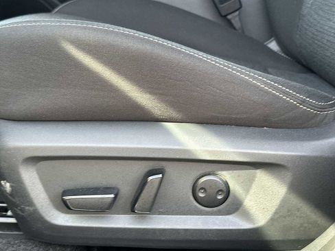 Used 2023 Nissan Rogue SV image 14