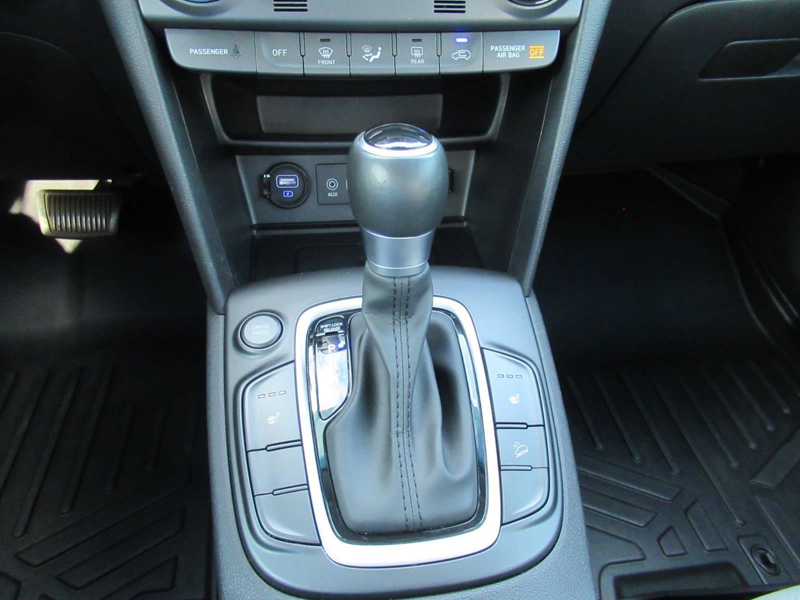 Used 2020 Hyundai Kona Limited FWD image 29