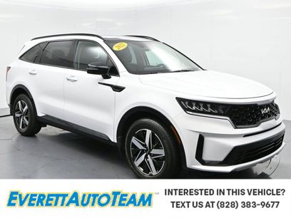 Used 2022 Kia Sorento S w/ Panoramic Sunroof Package