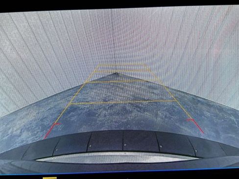 Used 2019 Chevrolet Blazer LT image 21