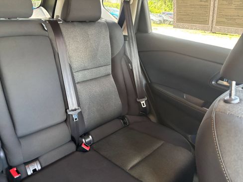Used 2025 Nissan Rogue SV AWD/4WD image 38