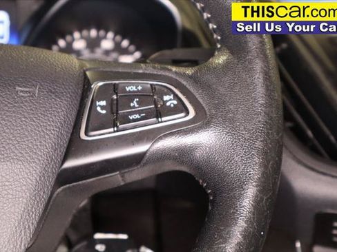Used 2018 Ford Escape SE w/ SE Sport Appearance Package FWD image 16