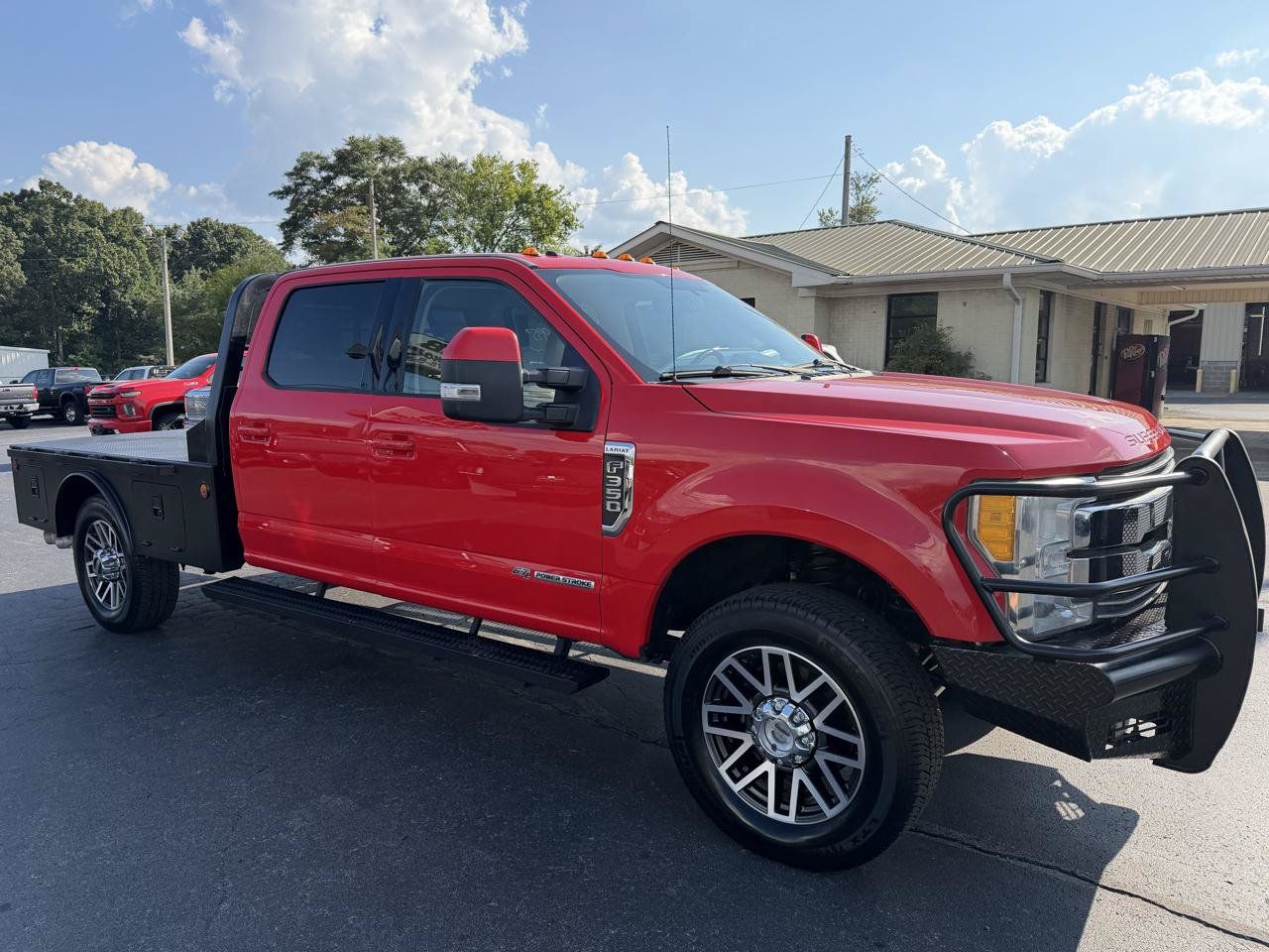Used 2017 Ford F350 Lariat w/ Lariat Value Package AWD/4WD image 3