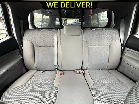 Used 2015 Toyota Tacoma PreRunner w/ TRD Off-Road Package RWD image 14