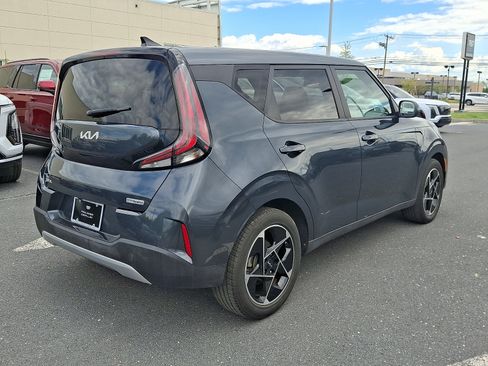Used 2023 Kia Soul EX FWD image 8