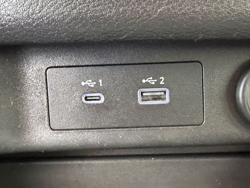 Certified 2022 Nissan Rogue SV FWD image 25