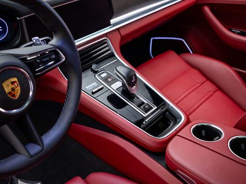 Certified 2023 Porsche Panamera 4 Platinum Edition AWD/4WD image 13