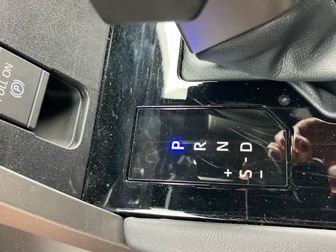 Used 2026 Toyota Sequoia Platinum AWD/4WD image 40