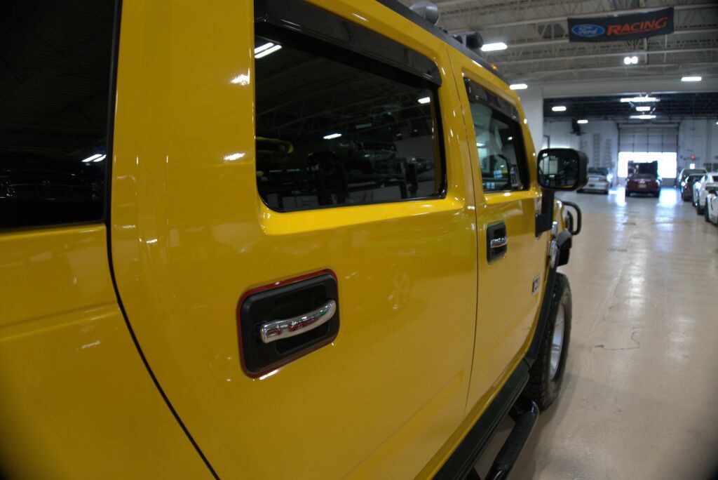 Used 2003 HUMMER H2 w/ Preferred Equipment Group AWD/4WD image 25