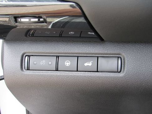 New 2026 Nissan Pathfinder SV FWD image 26