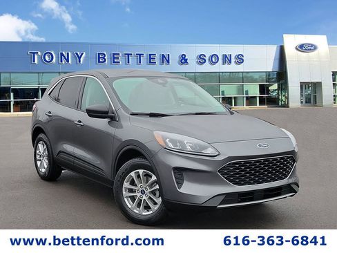Certified 2022 Ford Escape SE w/ Convenience Package AWD/4WD image 1
