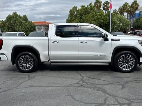 Used 2024 GMC Sierra 1500 Denali Ultimate AWD/4WD image 3