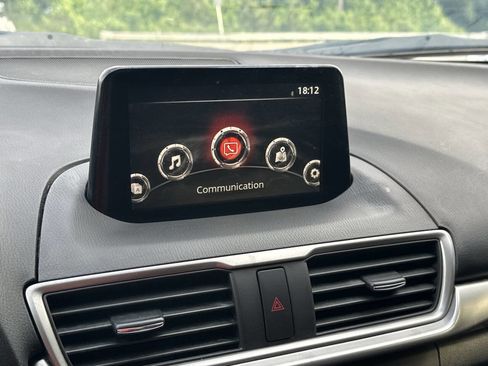 Used 2017 MAZDA MAZDA3 Touring FWD image 20