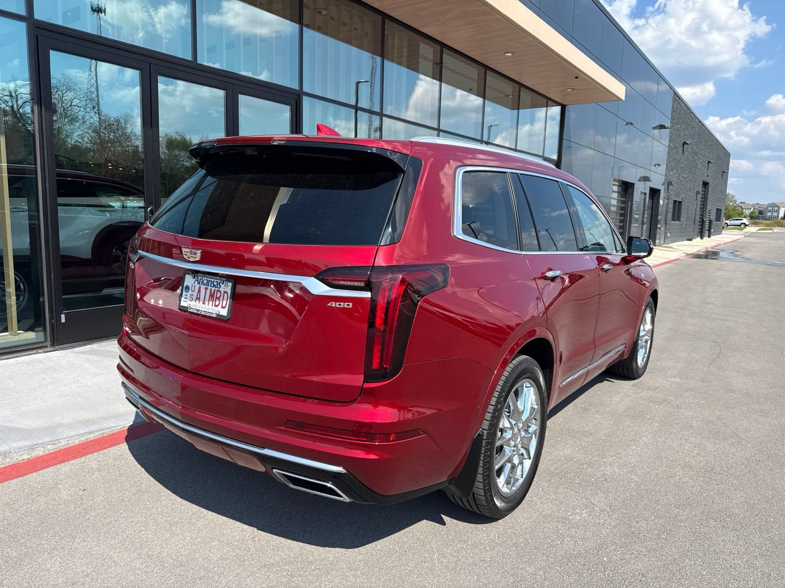 Used 2022 Cadillac XT6 Premium Luxury w/ Technology Package AWD/4WD image 3