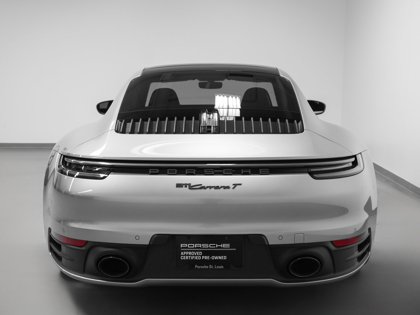 Certified 2024 Porsche 911 Carrera T RWD image 11