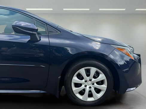 Used 2025 Toyota Corolla LE FWD image 22