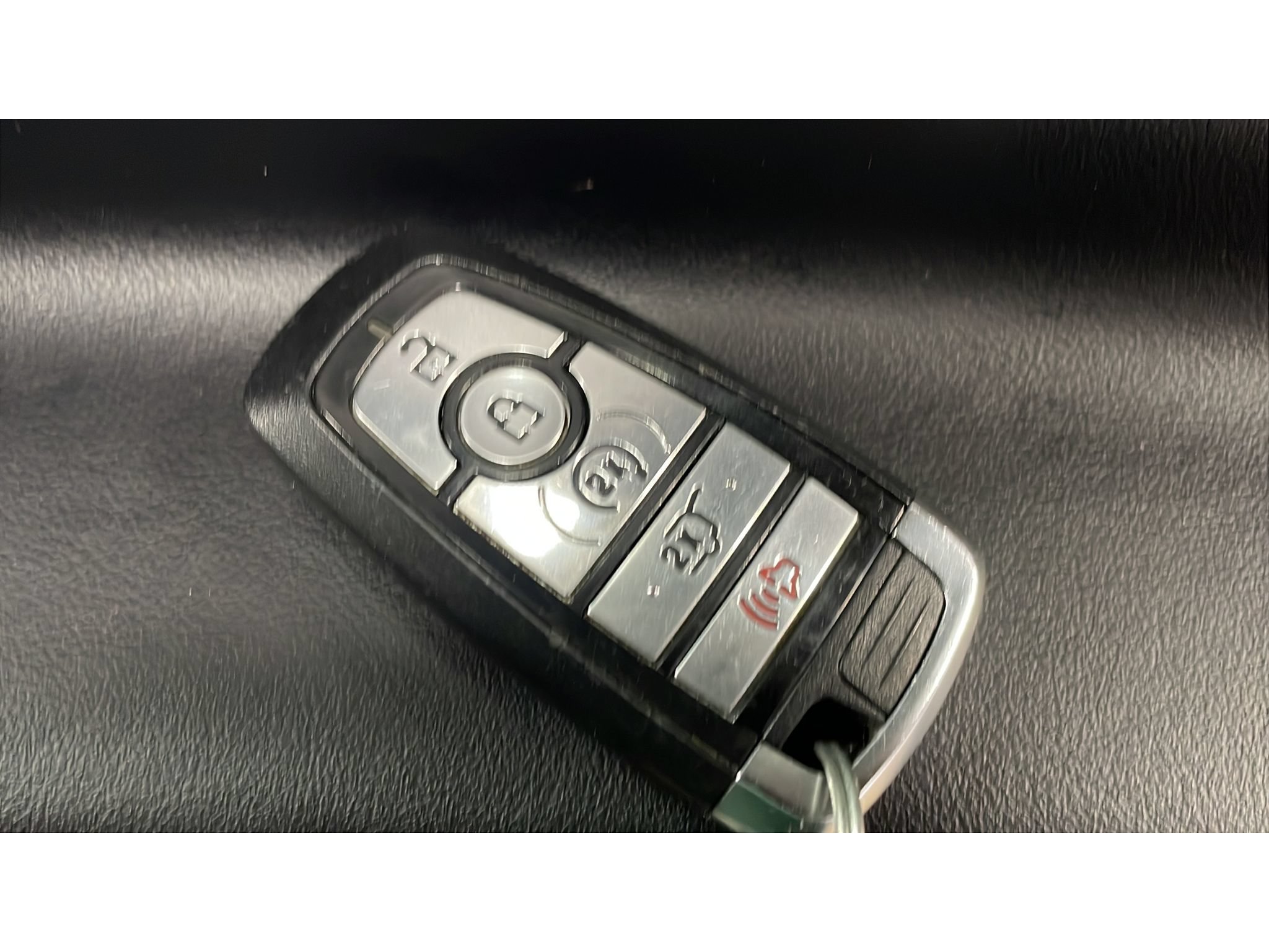 Used 2023 Ford Explorer Limited w/ Equipment Group 301A AWD/4WD image 20