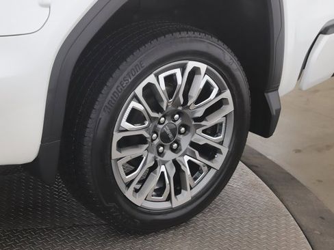 Used 2025 GMC Sierra 1500 Denali Ultimate image 14