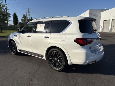 Used 2021 INFINITI QX80 Premium Select w/ Cargo Package AWD/4WD image 7