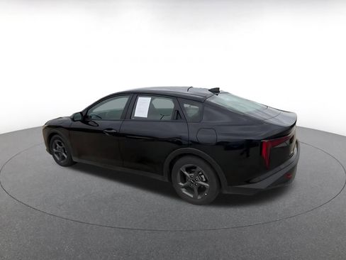 Used 2025 Kia K4 FWD image 11