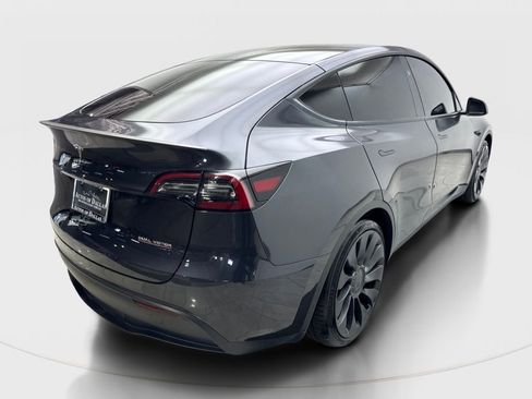 Used 2024 Tesla Model Y Performance AWD/4WD image 6