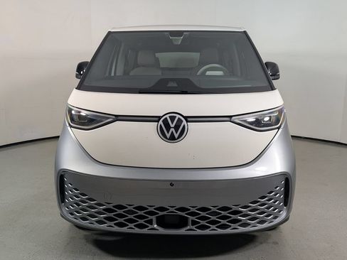 Used 2025 Volkswagen ID. Buzz 1st Edition AWD/4WD image 2
