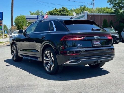 Used 2019 Audi Q8 Prestige w/ Luxury Package AWD/4WD image 7