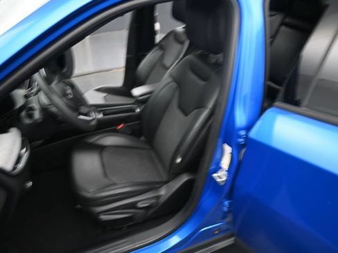 Used 2024 Jeep Compass Latitude AWD/4WD image 19