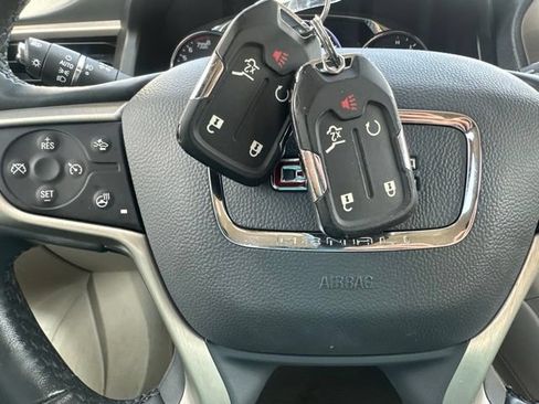 Used 2023 GMC Acadia Denali AWD/4WD image 40