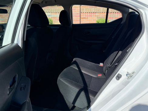 Used 2024 Nissan Sentra S FWD image 7