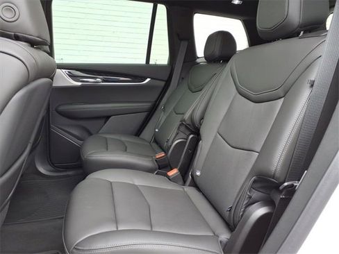 New 2025 Cadillac XT6 Premium Luxury image 6