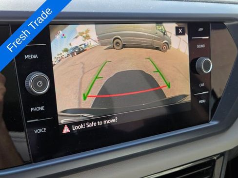 Certified 2022 Volkswagen Taos SE w/ Panoramic Sunroof Package image 23