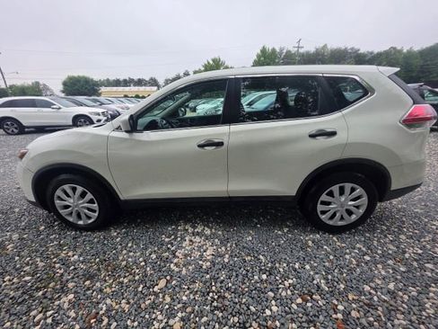 Used 2016 Nissan Rogue S FWD image 8