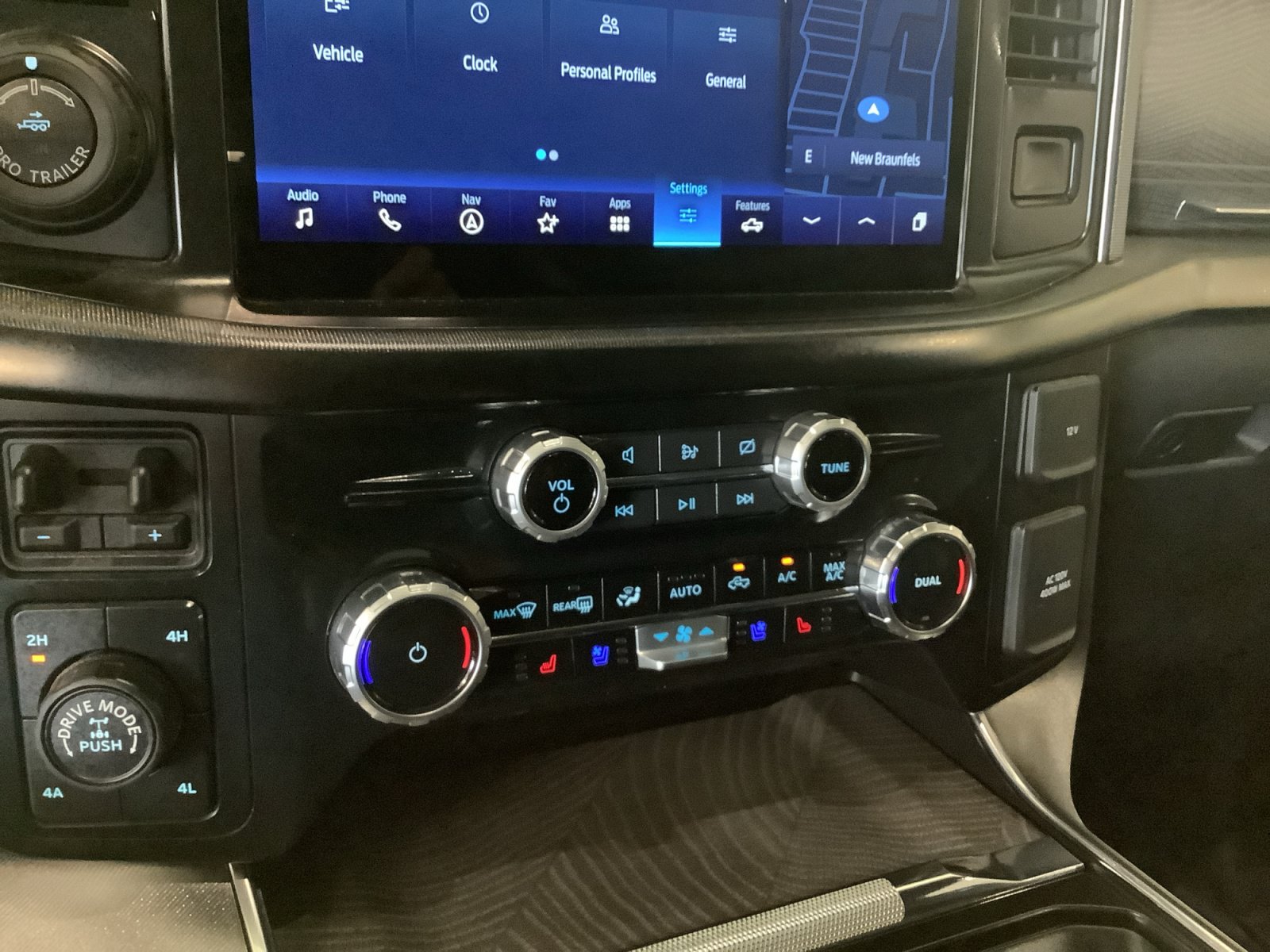 Certified 2023 Ford F150 Platinum w/ Equipment Group 701A High AWD/4WD image 16