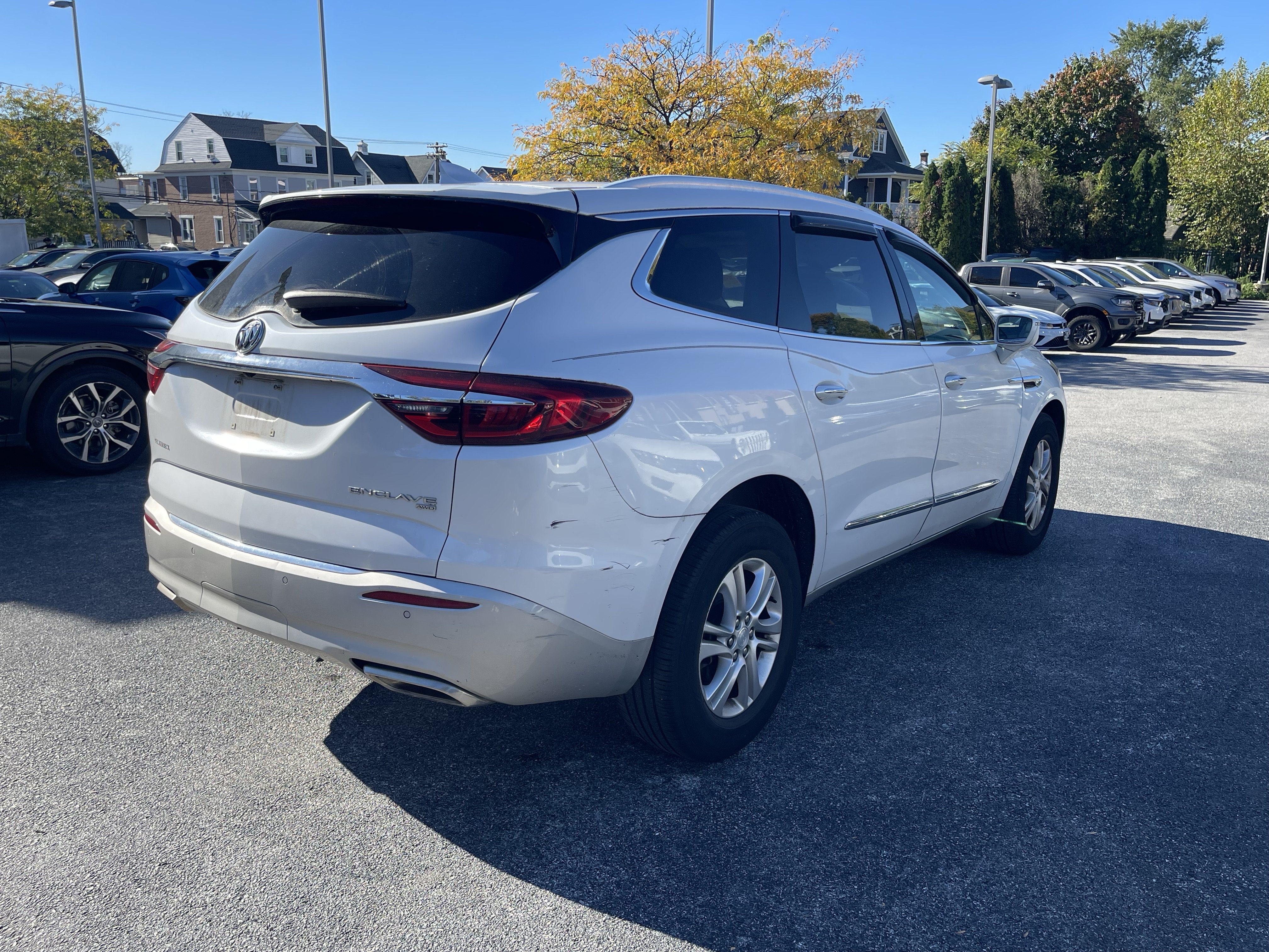 Used 2019 Buick Enclave Essence AWD/4WD image 7