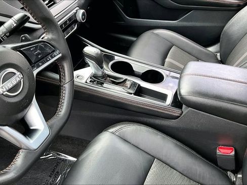 Certified 2024 Nissan Altima 2.5 SR FWD image 17