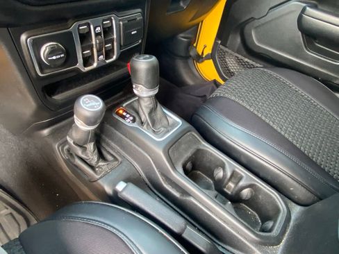 Used 2021 Jeep Wrangler Unlimited Sport AWD/4WD image 24