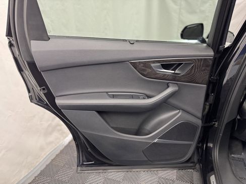 Used 2021 Audi Q7 3.0T Premium Plus w/ Executive Package image 24