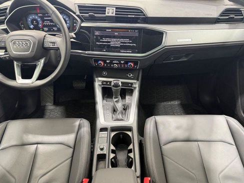 Certified 2025 Audi Q3 2.0T Premium w/ Convenience Package image 9