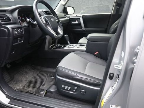 Used 2024 Toyota 4Runner SR5 Premium image 17