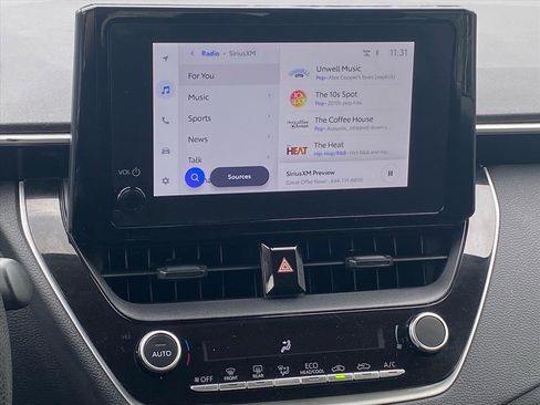 Used 2025 Toyota Corolla LE image 8