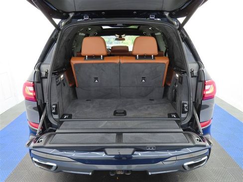 Used 2019 BMW X7 xDrive50i w/ M Sport Package AWD/4WD image 13