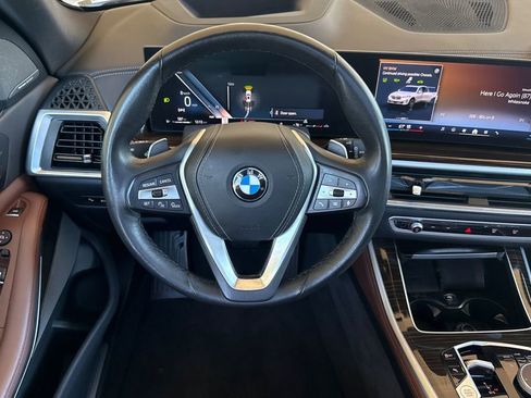 Used 2025 BMW X5 xDrive40i w/ Climate Comfort Package AWD/4WD image 16