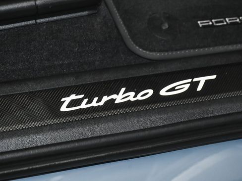 Used 2024 Porsche Cayenne Turbo GT image 17