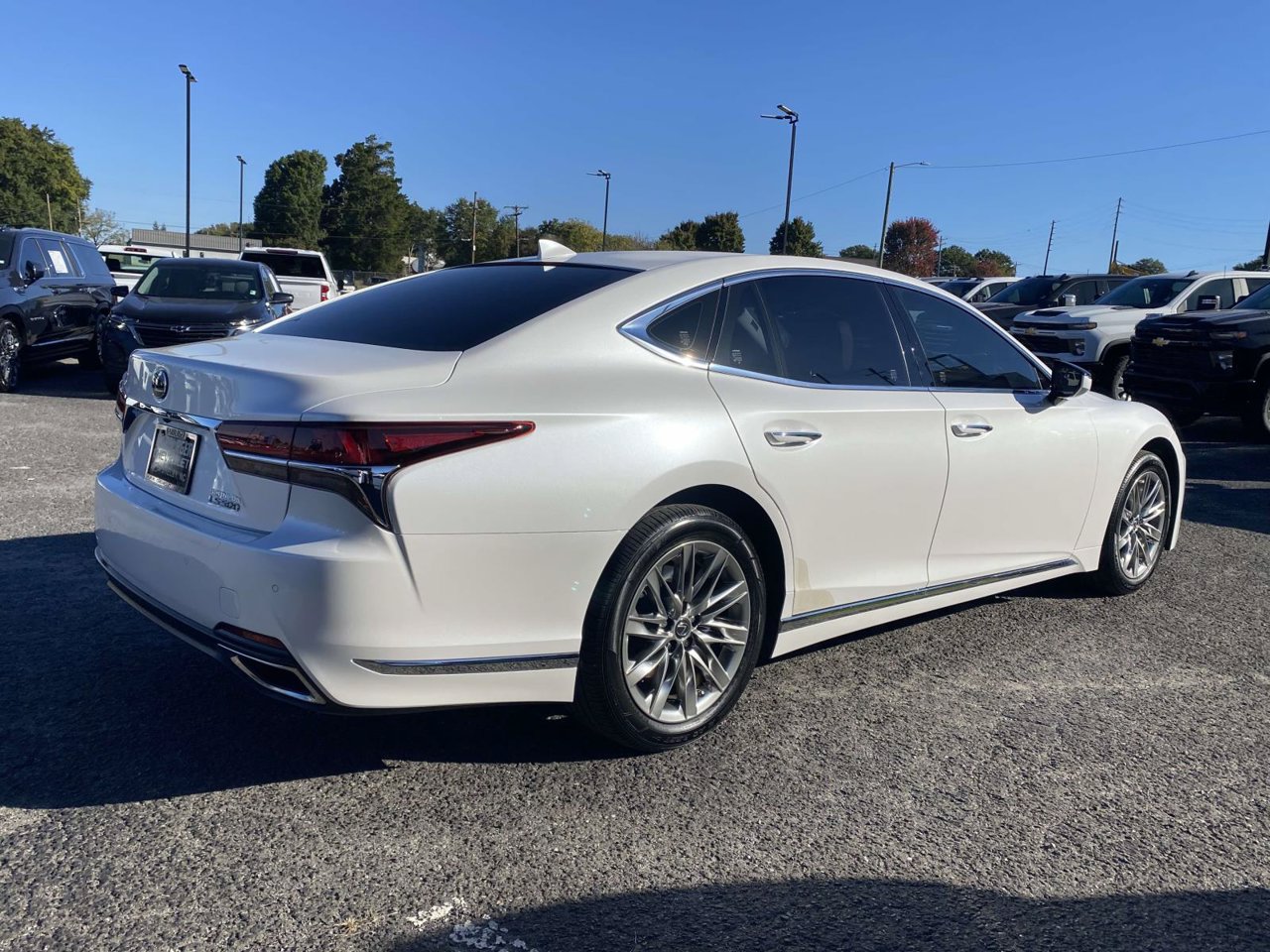 Used 2018 Lexus LS 500 w/ Accessory Package (Z2) RWD image 8