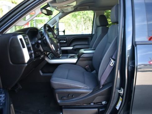 Used 2017 Chevrolet Silverado 2500 LT AWD/4WD image 10