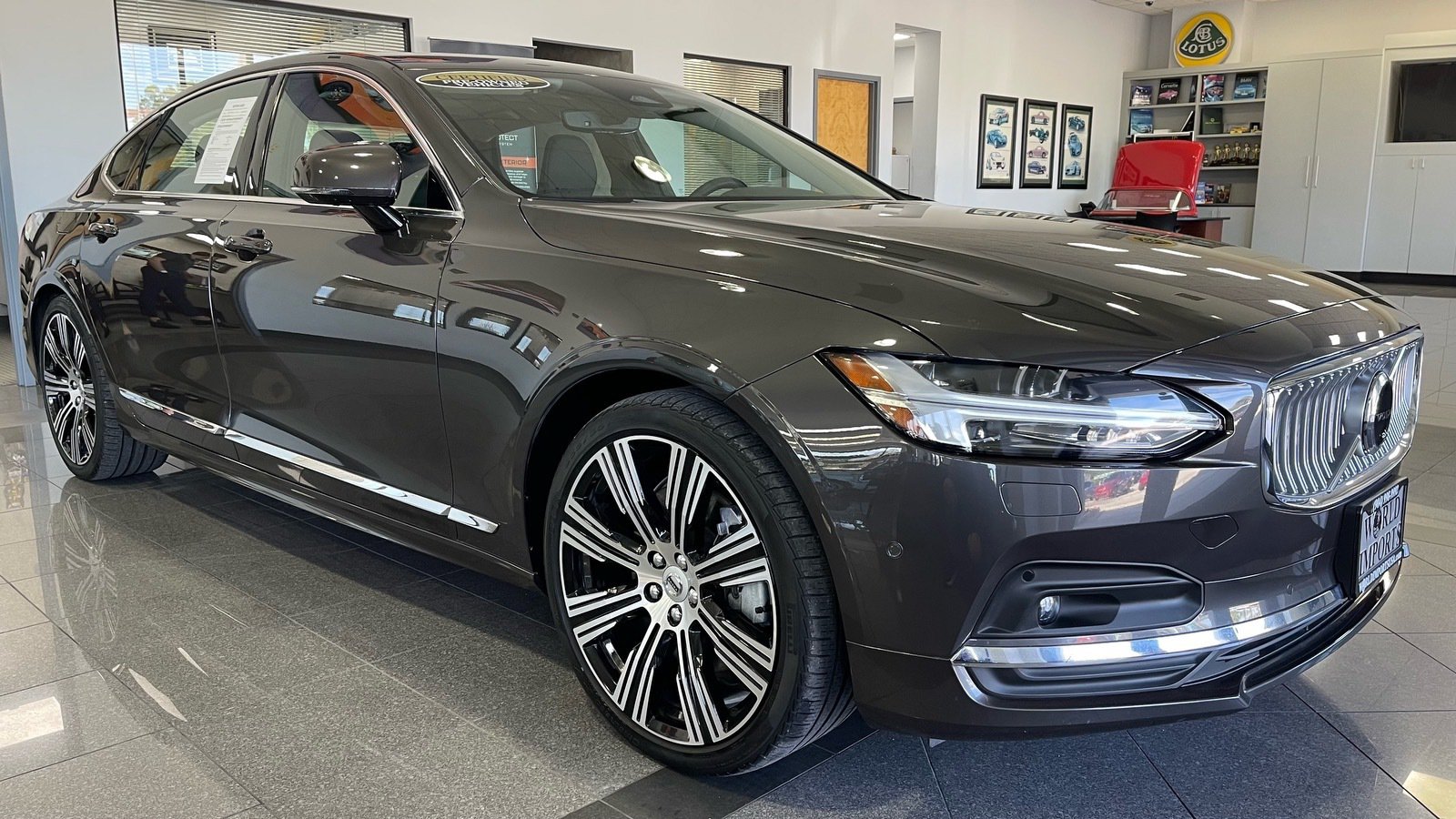 Used 2023 Volvo S90 B6 Ultimate w/ Protection Package Premier AWD/4WD image 6