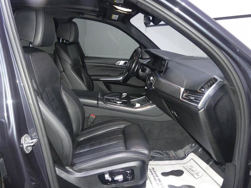 Used 2020 BMW X5 M50i w/ Premium Package AWD/4WD image 23