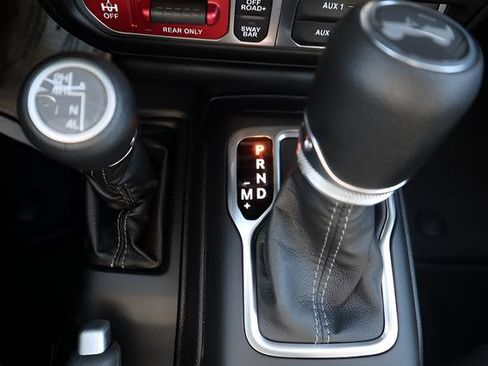 New 2026 Jeep Wrangler Unlimited Rubicon AWD/4WD image 18
